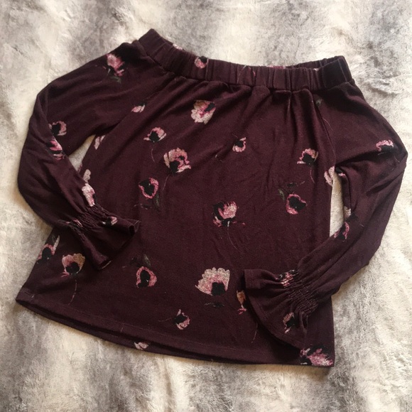 Maurices Tops - Maurice’s floral off shoulder top xsmall EEUC